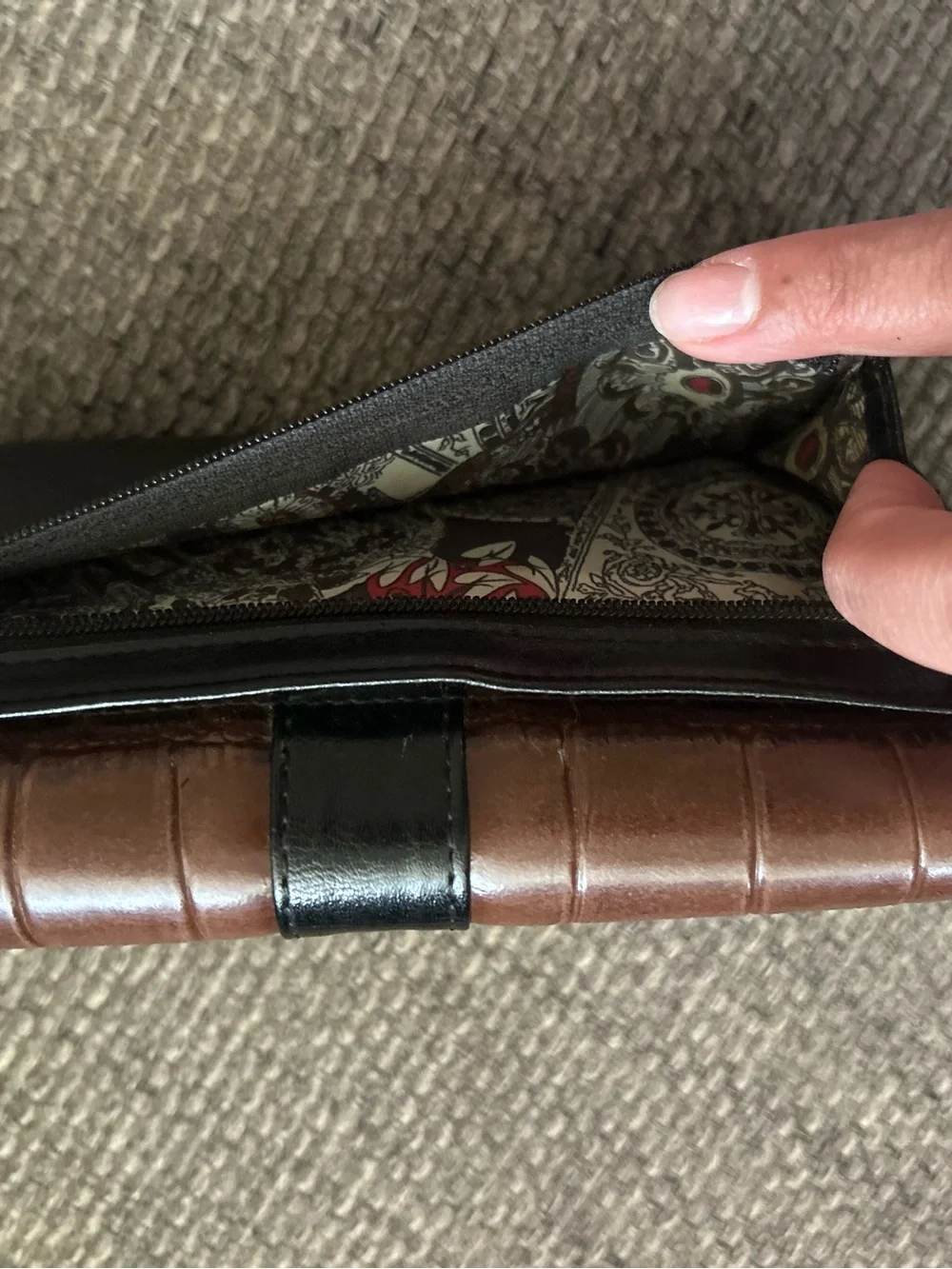 Vintage Black  and Brown Western Heart Accent Long Wallet